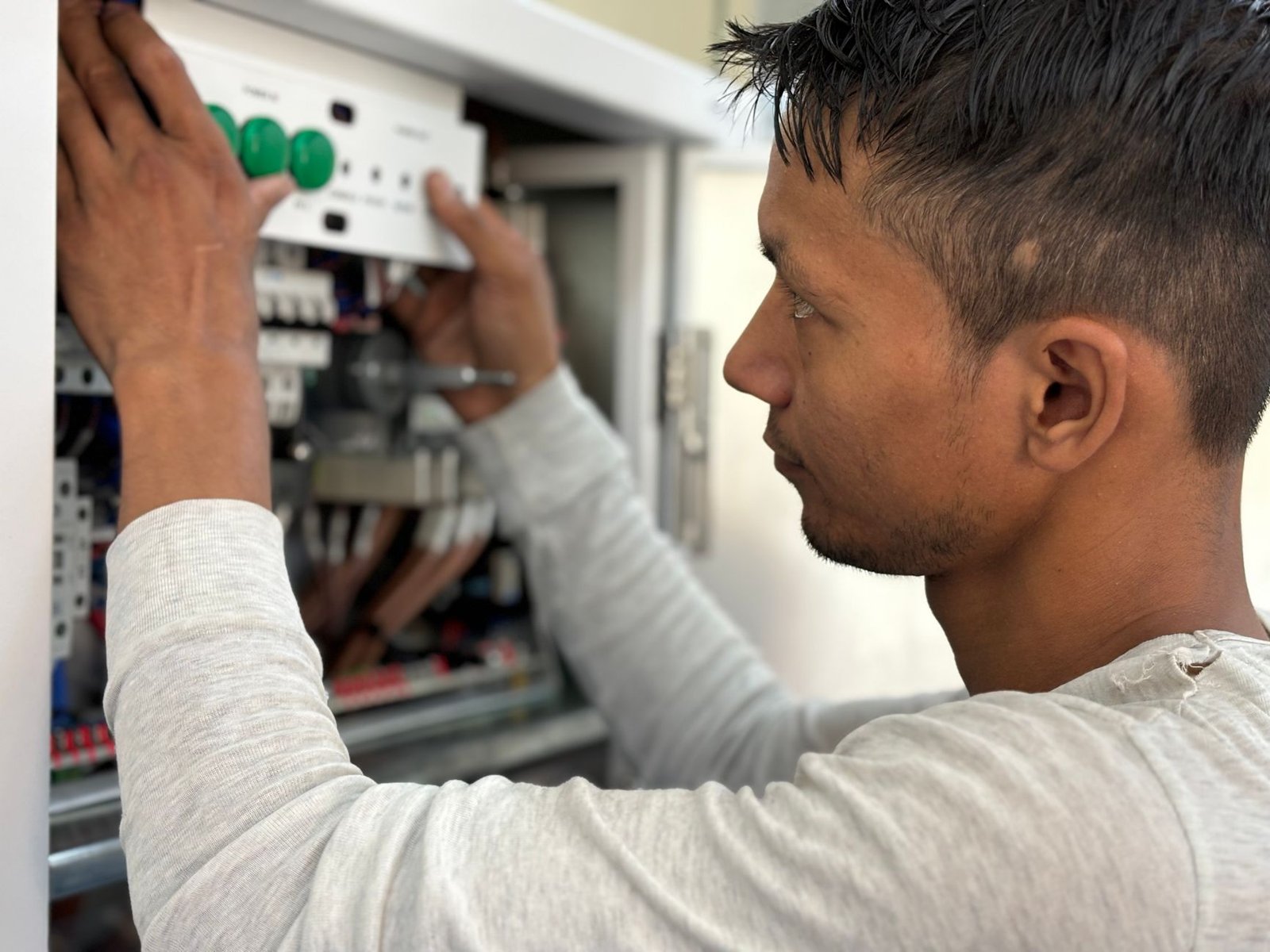 Advanced Steps electrician at work